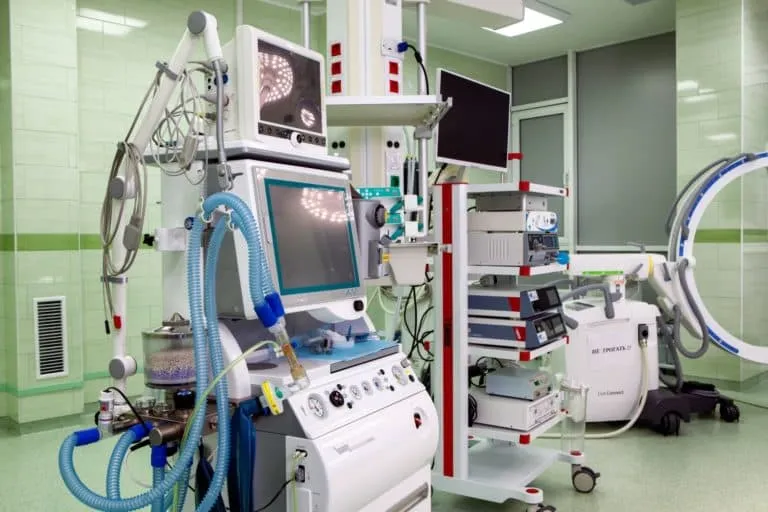 Операції при захворюваннях та травмах суглобів